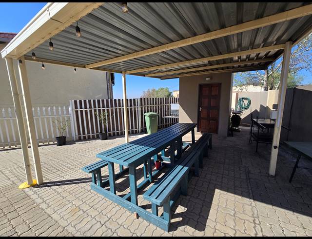2 BEDROOM SECTIONAL TITLE FOR SALE IN MEYERSDAL